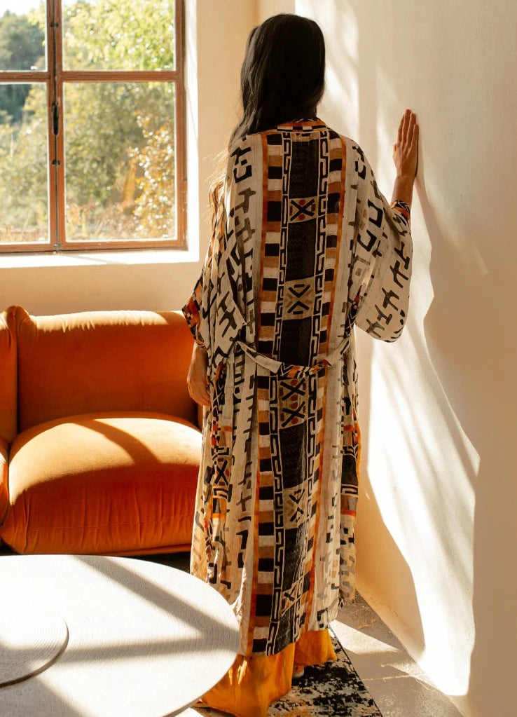 Embroidery Kaftan Beach Tunic Beach Cover up Saida de Praia Swimsuit Women Bikini cover up Pareo Sarong Beachwear Q882