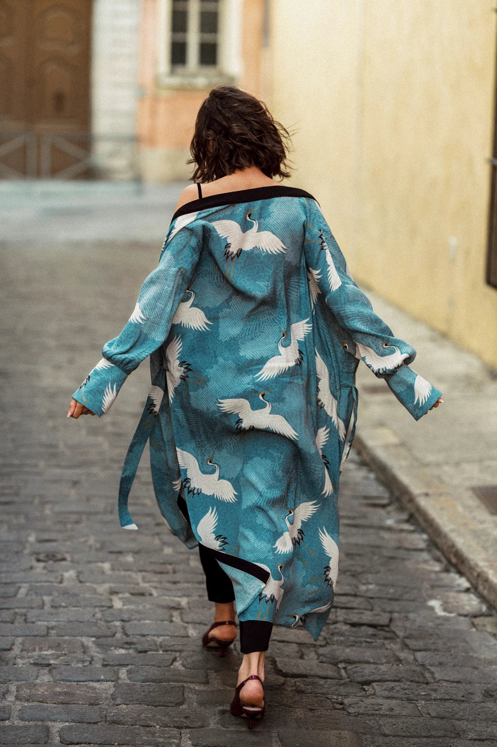 Embroidery Kaftan Beach Tunic Beach Cover up Saida de Praia Swimsuit Women Bikini cover up Pareo Sarong Beachwear Q882