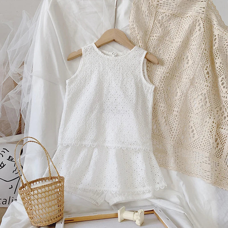Girls Outfit Set 2022 Summer Clothing Sets Hollow Lace Suit Baby Casual Sleeveless T-shirt+Shorts Kids Clothes Sets Baby Clothes