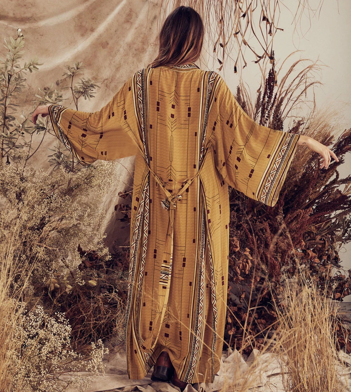 Embroidery Kaftan Beach Tunic Beach Cover up Saida de Praia Swimsuit Women Bikini cover up Pareo Sarong Beachwear Q882