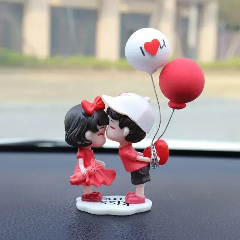 Valentine's Day Gift Cartoon Resin Couples Figurine Cute Lovers Balloon Ornament for Car Dashboard Office Desktop Home Decor
