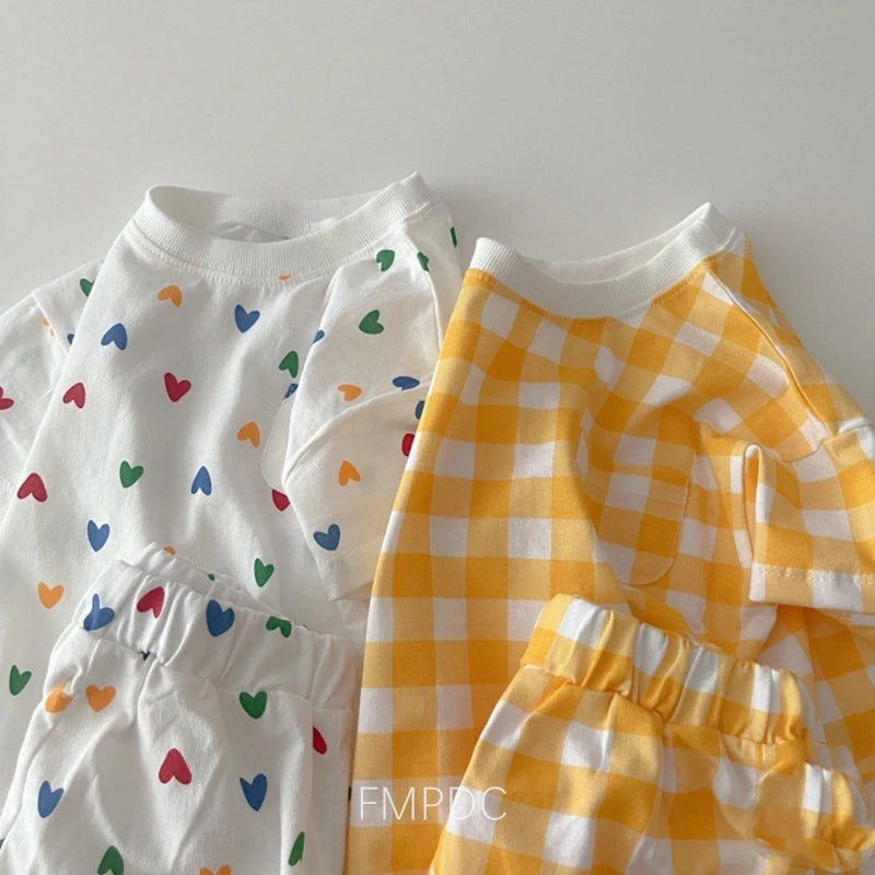 2Pcs Summer Kids Clothes Baby Girls Boys Clothes Set O-neck Tees Heart Print T-shirt + Plaid Shorts Infant Suits Casual Toddler