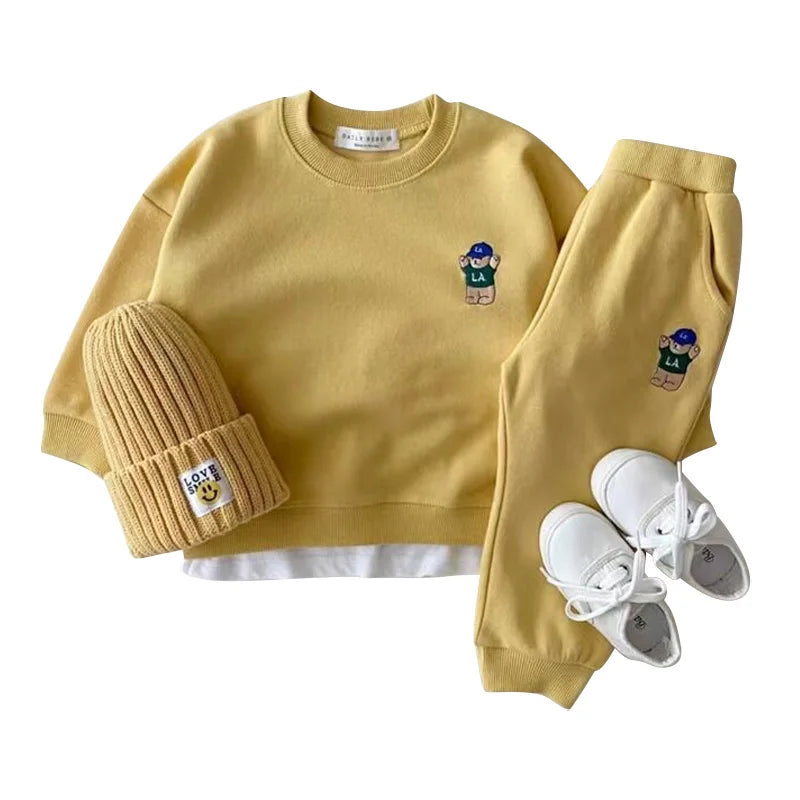 Fashion girls Toddler Baby Korea Clothing Fall Clothes Sets Baby Boys Set Kids Sports Bear Sweatshirt Pants 2Pcs 2 to 8 year