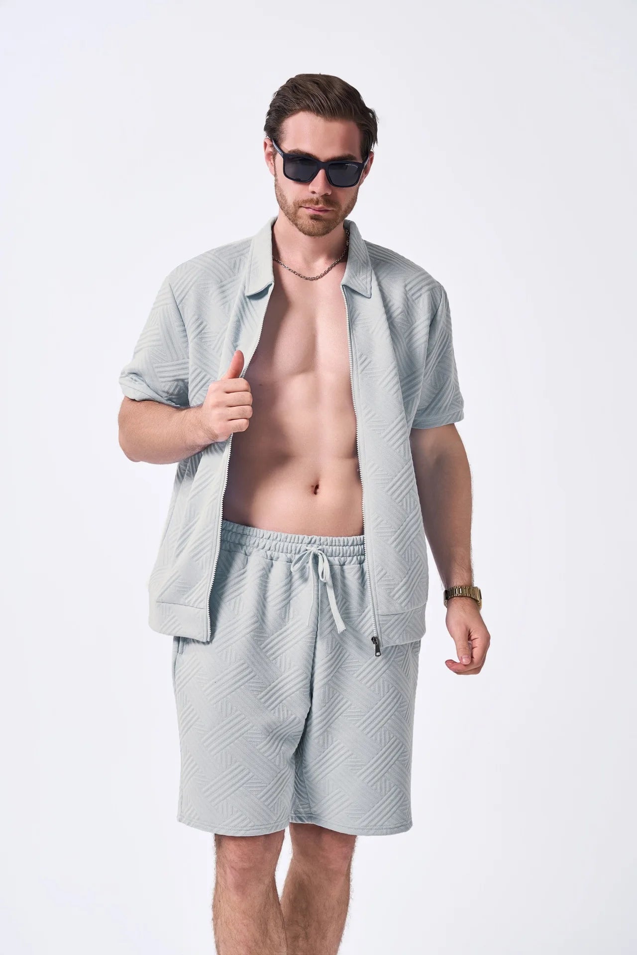 2025 summer new style men Hawaii fashion beauty suit simple casual jacquard short sleeve solid color zipper cardigan shorts two