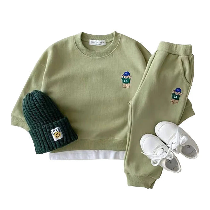Fashion girls Toddler Baby Korea Clothing Fall Clothes Sets Baby Boys Set Kids Sports Bear Sweatshirt Pants 2Pcs 2 to 8 year