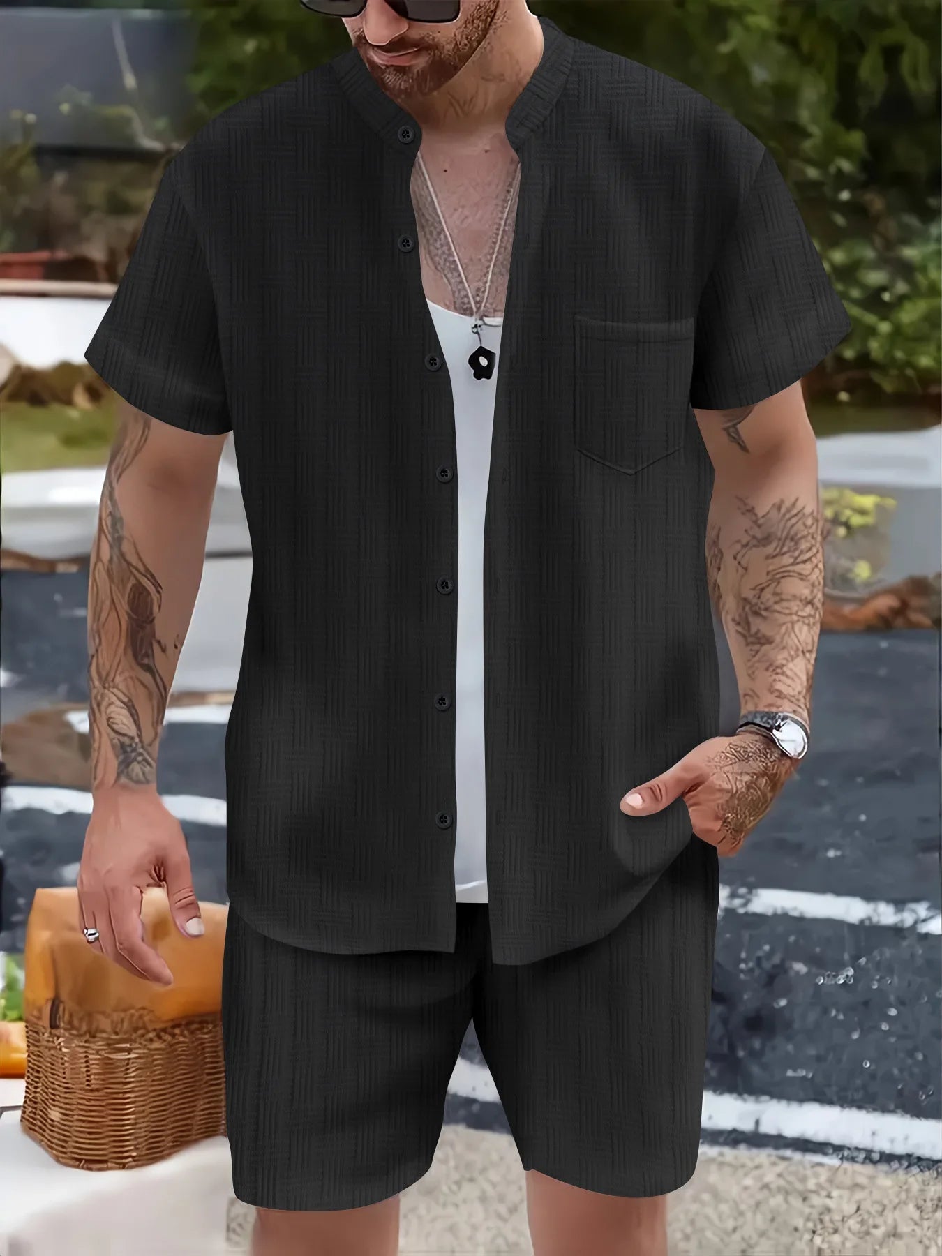 Spring/summer solid color Henry collar pocket suit for men. Shirt casual short sleeve shorts beach loose fashion suit