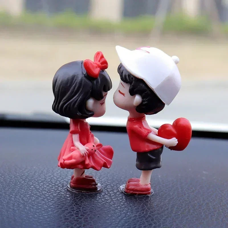 Valentine's Day Gift Cartoon Resin Couples Figurine Cute Lovers Balloon Ornament for Car Dashboard Office Desktop Home Decor