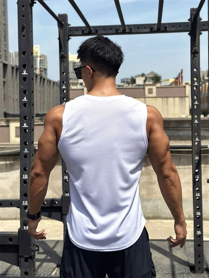 Sports Fitness Vest Sleeveless Quick Dry Breathable Running Top Trend Men's Pull-over Crewneck Mesh Vest Summer New Style