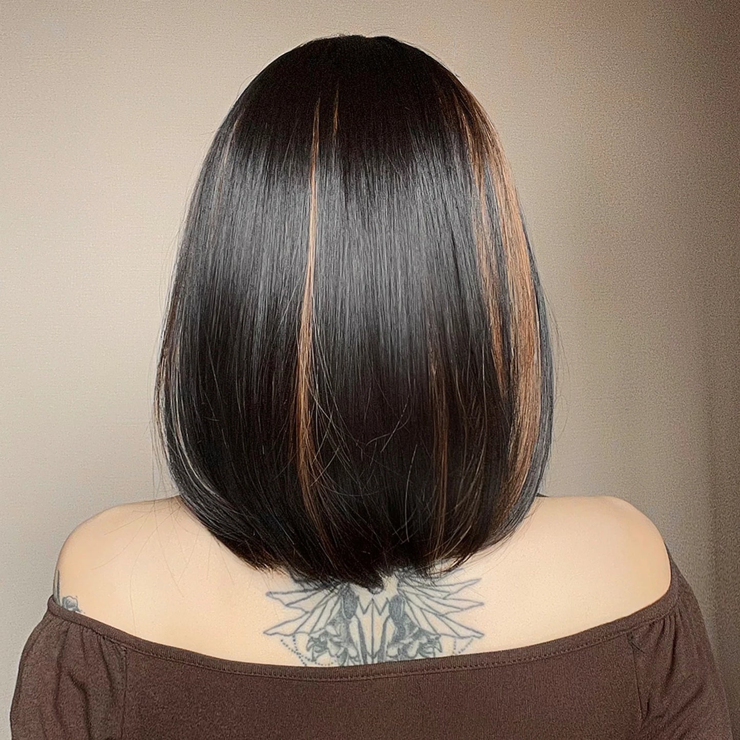 Short Straight Bob Wigs with Bangs Black Brwon Highlight Wig Daily Cosplay Natural Synthetic Hair Wigs for Women Heat Resistant