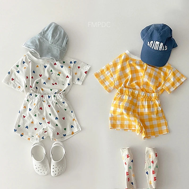2Pcs Summer Kids Clothes Baby Girls Boys Clothes Set O-neck Tees Heart Print T-shirt + Plaid Shorts Infant Suits Casual Toddler