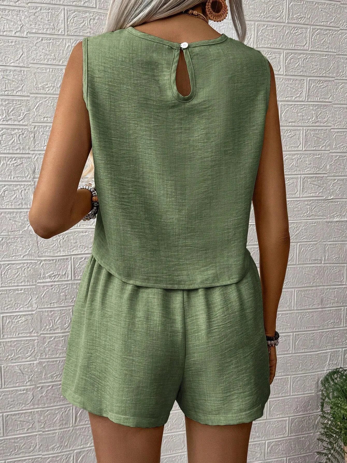 2025 Women's Solid Color Simple Fashion Casual Sleeveless Top and Shorts Set
