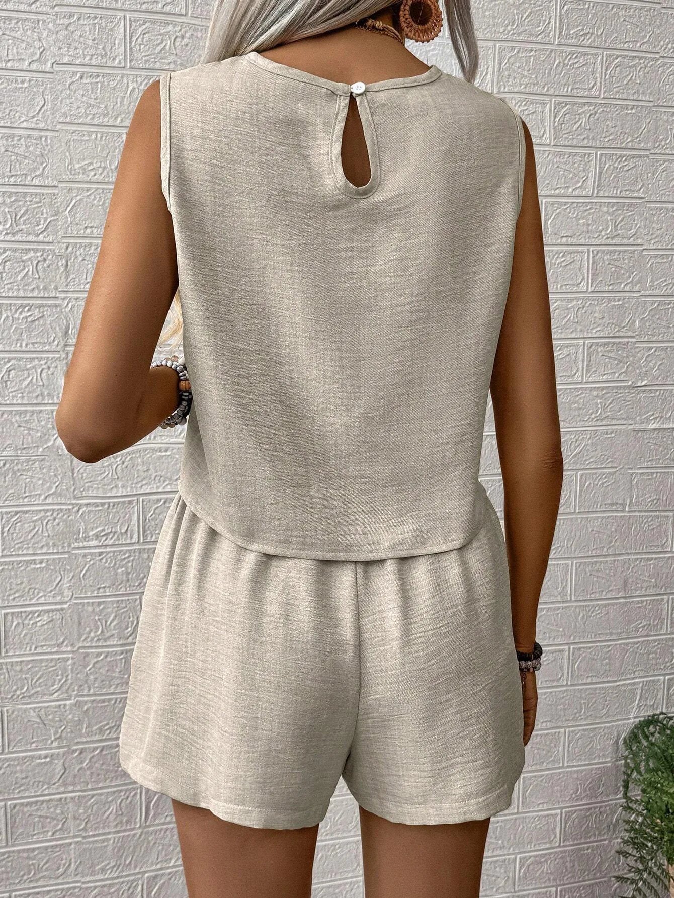 2025 Women's Solid Color Simple Fashion Casual Sleeveless Top and Shorts Set