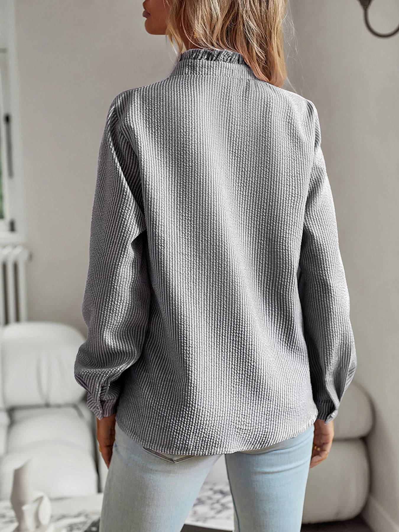 New Style 2024 temperament commuter blouse cardigan ruffled long-sleeved puffy-sleeved shirt blouse woman