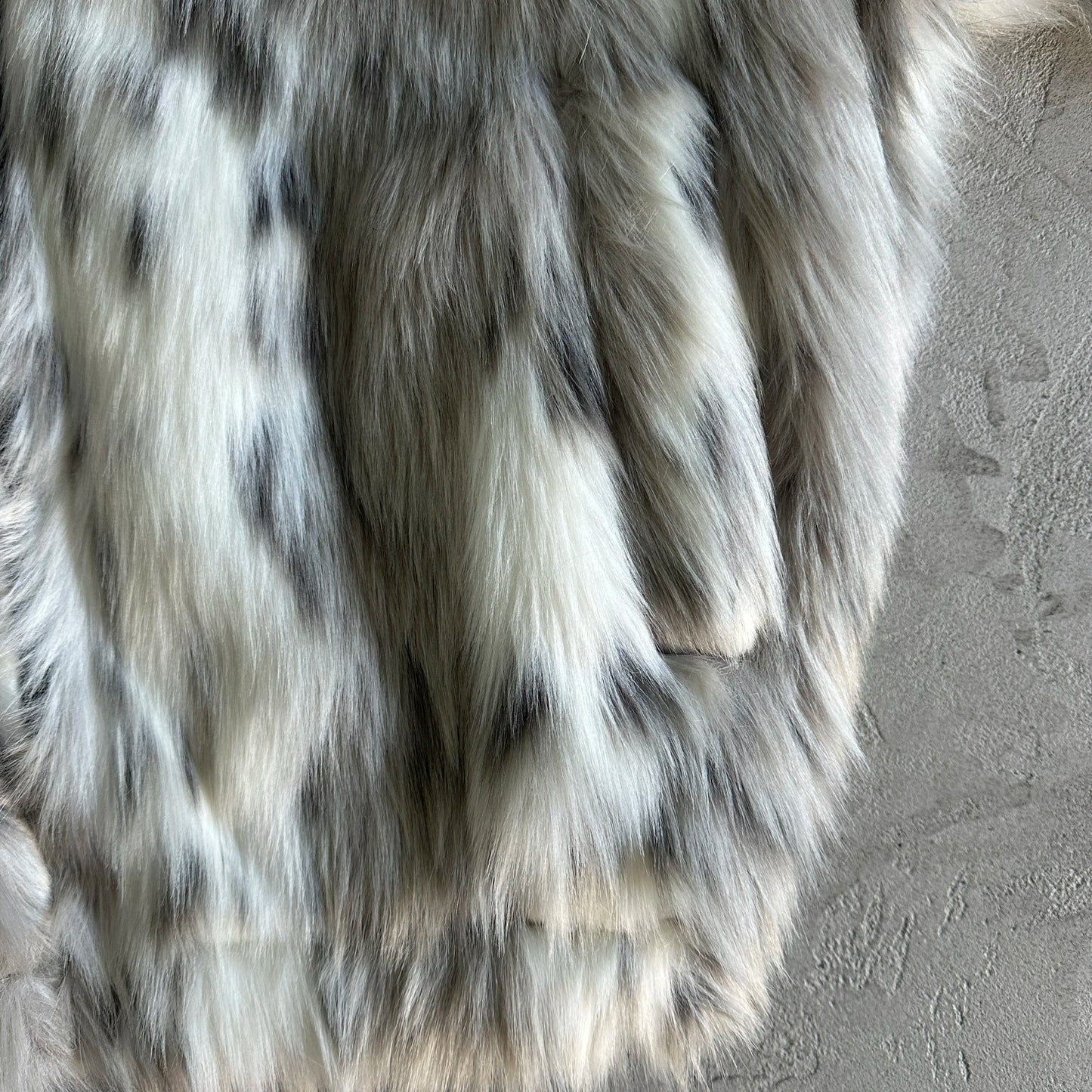 Mauroicardi Winter Cool Handsome Colorful Thick Warm Hairy Faux Fur Coat Men with Hood Luxury Designer Clothes Fluffy Jacket