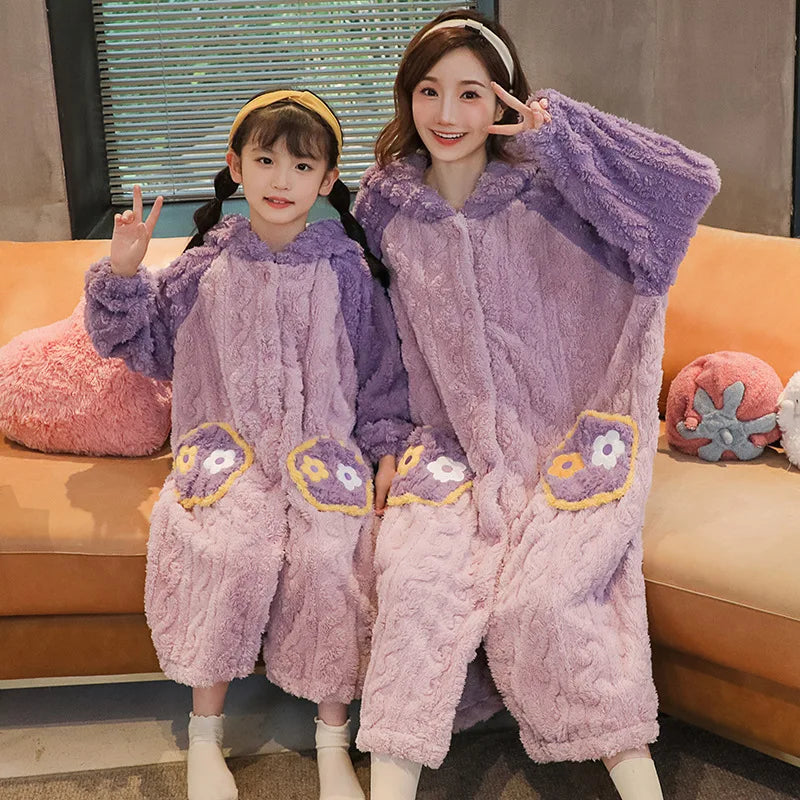 Kids Winter Bathrobe Thicken Warm Home Robe Baby Homewear Animal Dinosaur Cartoon Bathrobe For Children Hooded Gilrs Boys Robe