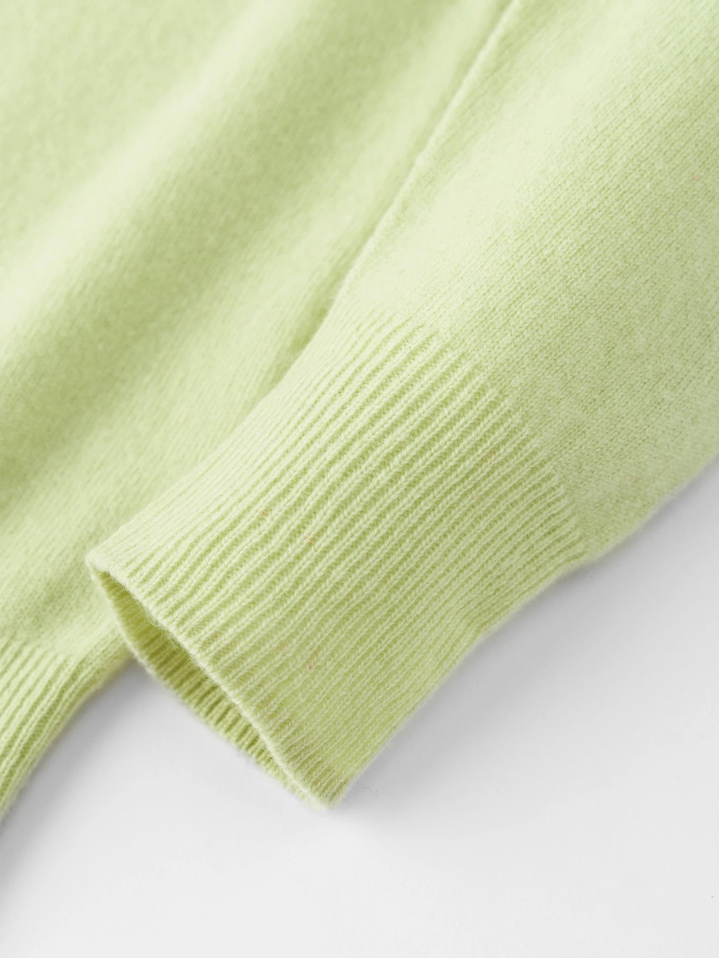 FSLE 100% Wool Seamless One-piece Knit Shirt Sweater For Women Autumn Winter New Design Wool Crew Neck Versatile Casual Sweater