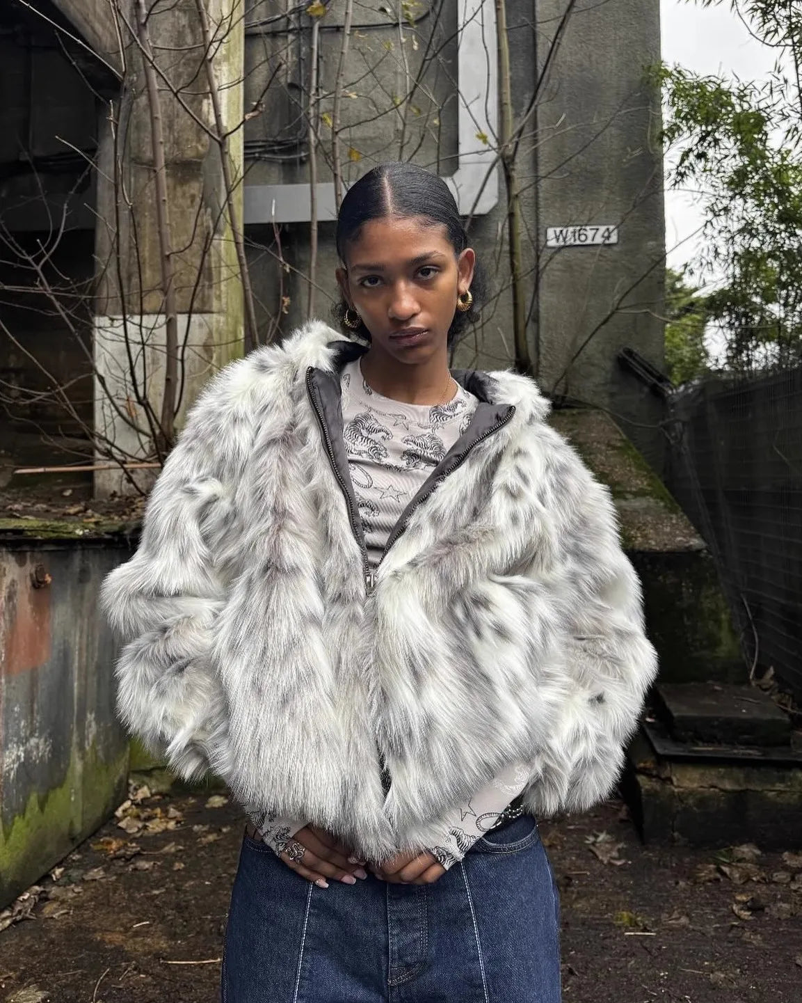 Mauroicardi Winter Cool Handsome Colorful Thick Warm Hairy Faux Fur Coat Men with Hood Luxury Designer Clothes Fluffy Jacket