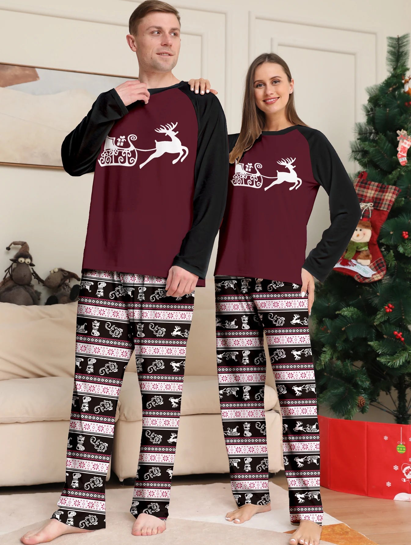 2024 Winter Couples Christmas Pajamas For Family Matching Outfits Mother Kids Clothes Christmas Deer Pajamas Family Clothing Set
