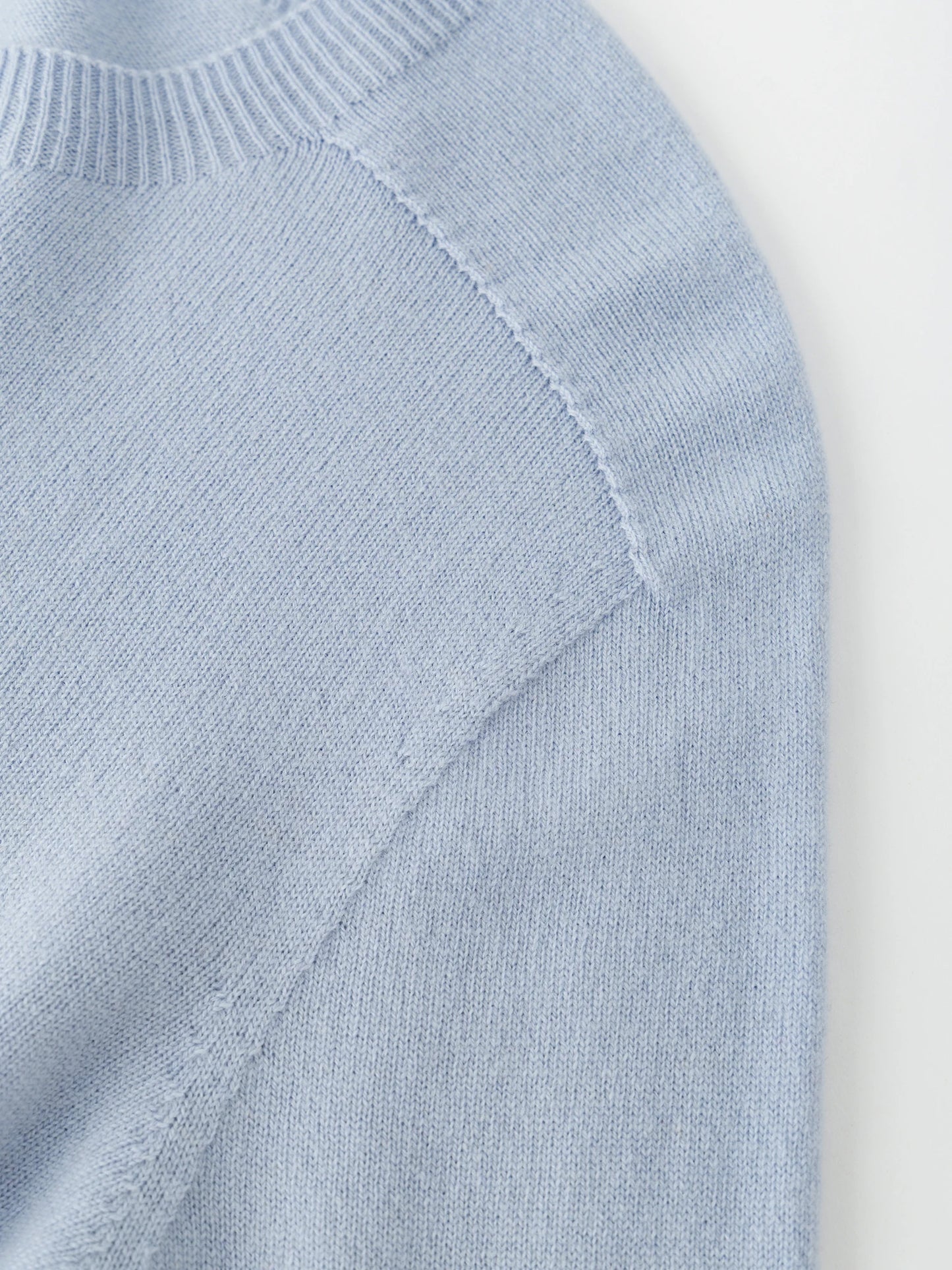 FSLE 100% Wool Seamless One-piece Knit Shirt Sweater For Women Autumn Winter New Design Wool Crew Neck Versatile Casual Sweater