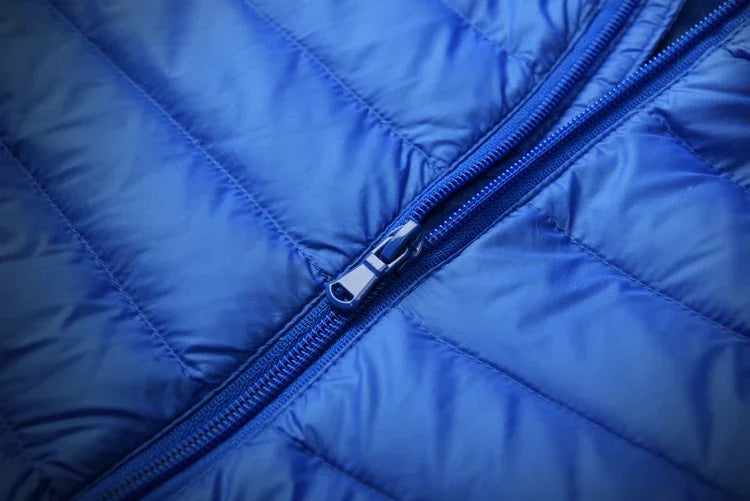 2024 Men Winter Coat Fashion Hooded White Duck Down Jackets Plus Size Ultralight Down Coat Portable Slim Down Parkas