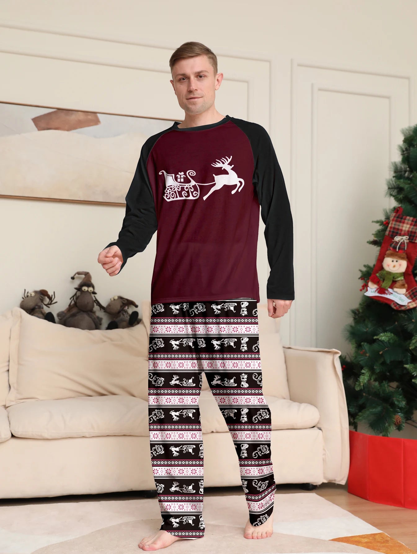 2024 Winter Couples Christmas Pajamas For Family Matching Outfits Mother Kids Clothes Christmas Deer Pajamas Family Clothing Set