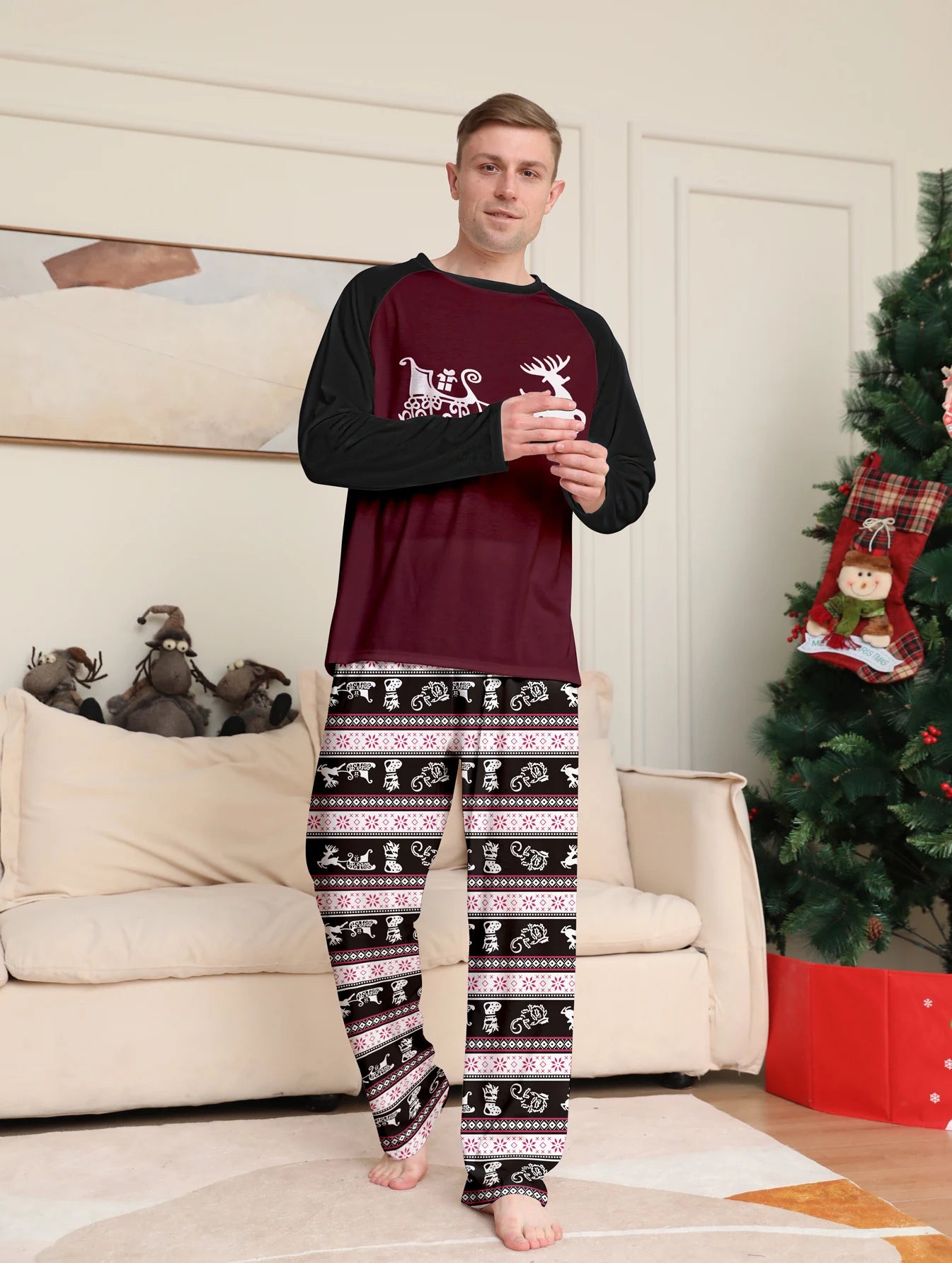 2024 Winter Couples Christmas Pajamas For Family Matching Outfits Mother Kids Clothes Christmas Deer Pajamas Family Clothing Set