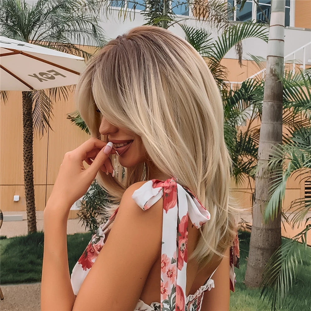 ALAN EATON Layered Synthetic Wigs with Bangs Straight Short Highlights Blonde Hair Wig with for Women Natural Daily Cosplay Wigs